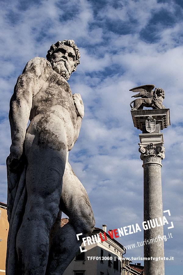 Udine - Statua di Ercole